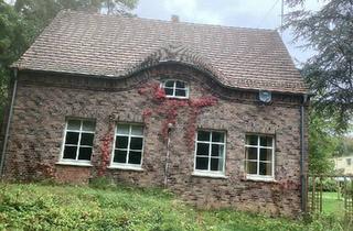 Einfamilienhaus kaufen in 17089 Burow, Burow - Haus im Wald zu verkaufen