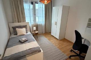 Wohnung kaufen in 52068 Aachen, Aachen - Top Kapitalanlage: Vollvermietete 4 Zimmer WG Faktor 17,6