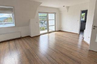 Wohnung kaufen in 57399 Kirchhundem, Kirchhundem - Modernisierte 5 Zimmer Eigentumswohnung -Provisionsfrei