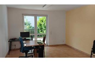 Wohnung kaufen in 35037 Marburg, Marburg - Lichtdurchflutete 2-Zimmer-Wohnung mit ruhiger Terrasse