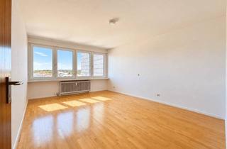 Wohnung kaufen in 87435 Kempten, Zentrale 3-Zimmer-Wohnung mit Blick über Kempten & Tiefgaragenstellplatz
