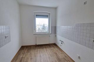 Wohnung mieten in Dr.-M.-Luther-Straße, 39218 Schönebeck, kleine 3-Raum-Wohnung in zentraler Lage