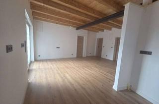 Wohnung mieten in Rostocker Strasse 25, 18273 Güstrow, 4-Zimmer-Wohnung in Güstrow