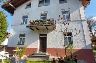 Wohnung mieten in Maxlrainer Str., 83104 Tuntenhausen, 3,5-Zimmer-Altbau-Wohnung mit Balkon und Einbauküche