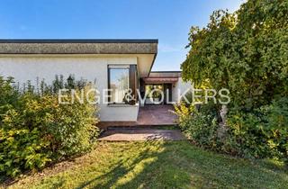 Haus kaufen in 89168 Niederstotzingen, Wohnen mit Charakter – Großzügiger Bungalow mit Garten und zwei Garagen in Niederstotzingen