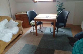 Wohnung mieten in Gemeindedinger Straße 39, 97892 Kreuzwertheim, Zur Nachmiete möbliertes Dachgeschoss- 1 Zimmer Appartement in Kreuzwertheim