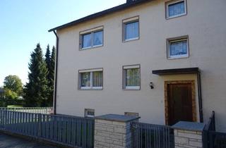 Doppelhaushälfte kaufen in 95233 Helmbrechts, Große Doppelhaushälfte mit Garage in guter Wohnlage