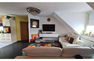 Wohnung kaufen in 90443 Nürnberg, Dachgeschosswohnung in der Südstadt!