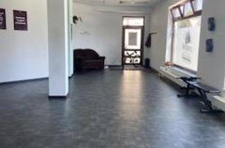 Gewerbeimmobilie mieten in Marienthaler Straße 137, 08060 Zwickau, + + + Attraktive Gewerbeeinheit mit hervorragender Sichtbarkeit + + +