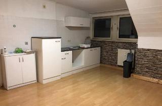 Wohnung kaufen in 66538 Neunkirchen, Neunkirchen - Eigentumswohnung in NeunkirchenSaar 77 m² - renovierungsbedürfti