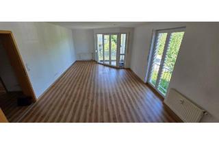 Wohnung kaufen in 04435 Schkeuditz, Schkeuditz - 3 Raum-Whg. 1.OG frei, renoviert, bezugsfähig Balkon + TG Platz