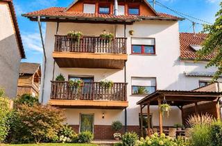 Haus kaufen in 66822 Lebach, Lebach - Großzügiges Zweifamilienhaus 300.000?