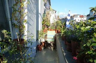 Wohnung kaufen in Gleimstraße, 10437 Berlin, Berlin - Helle 2 Zi. Altbauwohnung I Balkon I Aufzug