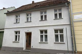 Haus kaufen in 15926 Luckau, Uriges nostalgisches Stadthaus mit großem Garten bis zur Stadtmauer