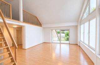 Wohnung kaufen in 57078 Siegen, Komfortable, lichtdurchflutete 3-ZKB, 2 Bäder, Loggia, Balkon & Garage (frei ab 1.12.2026)