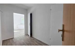 Wohnung mieten in E.-Grube-Str. 195, 08062 Neuplanitz, grundrissveränderte 2-Raumwohnung mit Aufzug!