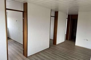 Wohnung mieten in Kopernikusstraße, 73447 Oberkochen, Helle renovierte 4,5-Zimmer-Wohnung mit Einbauküche, Balkon, Keller und Garage in Oberkochen-Heide