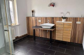Wohnung mieten in Saarbrücker Straße 26, 66839 Schmelz, Wohnen mit Charakter: 4-Zimmer-Wohnung in Schmelz