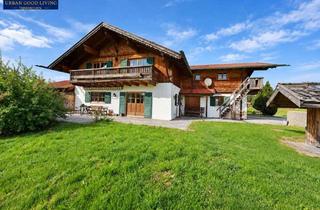 Haus kaufen in 86984 Prem, Das Alpenholzhaus großzügiges Holzhaus in besonderer Randlage zwischen Wiesen und Bergen