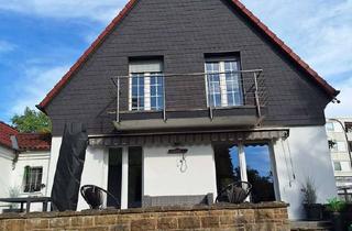 Einfamilienhaus kaufen in 44287 Aplerbeck, Freistehendes Einfamilienhaus mit Garage in Dortmund Aplerbeck