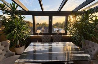 Wohnung kaufen in 22848 Norderstedt, Edle Materialien, stilvoll möbliert: 2,5-Zimmer-Wohnung mit Designküche & 2 Stellplätzen