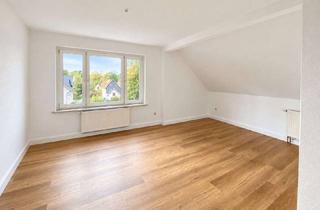 Wohnung mieten in 08428 Langenbernsdorf, Frisch renovierte 3,5-Zimmer-Dachgeschosswohnung in Langenbernsdorf - sofort verfügbar