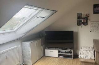 Wohnung mieten in Eichhof Str., 34270 Schauenburg, schön geschnittene 2 Zimmer DG -Wohnung in Schauenburg Hoof