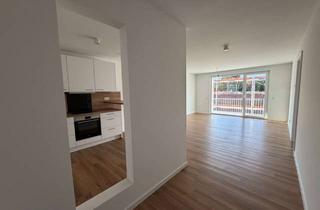 Wohnung mieten in Berliner Straße 13, 78112 St. Georgen, Moderne 2,5 Zi. Wohnung mit großer Terrasse und Einbauküche