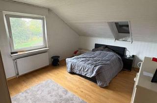 Wohnung mieten in Kastanienweg 10a, 58739 Wickede, 2-Zimmer-Dachgeschosswohnung in Wickede (Ruhr)