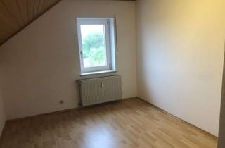 Wohnung mieten in Schlossplatz, 93170 Bernhardswald, 4-Zimmer Küche Bad mit Gartenanteil in Bernhardswald/Kürn