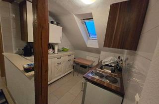 Wohnung mieten in Immenhoferstr. 29, 70180 Süd, Gepflegte 2,5-Zimmer-Dachgeschosswohnung