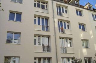 Wohnung mieten in Wisbystr., 23558 St. Lorenz Nord, Schöne 3 Zimmer-Altbauwohnung mit Balkon