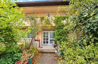 Haus kaufen in 74855 Haßmersheim, *Zweifamilienhaus in unverbaubarer Aussichtslage* PV-Anlage...