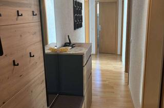 Anlageobjekt in Untere Osterfeldstraße 56b, 86156 Kriegshaber, Gepflegte 3-ZKB-Wohnung in Augsburg – ab sofort frei