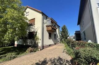 Haus kaufen in 92637 Weiden, Attraktives Zweifamilienhaus in Weiden mit großem Garten, Balkon und Gestaltungspotenzial