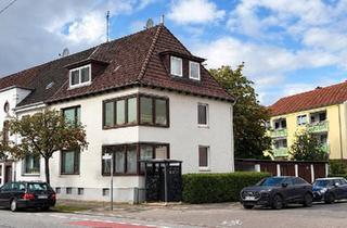 Mehrfamilienhaus kaufen in 27570 Bremerhaven, Bremerhaven - Mehrfamilienhaus mit 3 Wohneinheiten und 4 Garagen in Bremerhaven