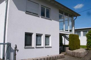 Haus kaufen in 66589 Merchweiler, Merchweiler - Merchweiler -Wemmetsweiler gr. EFH mit ELW Bj. 2000