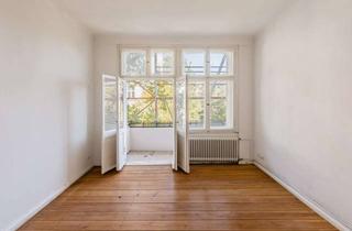 Wohnung kaufen in Pflügerstraße 75, 12047 Neukölln, Charmante 2-Zimmer-Altbauwohnung mit Balkon nahe Maybachufer