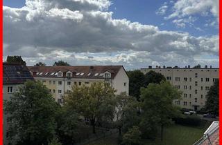 Wohnung kaufen in Hallberger Zeile 17, 12437 Baumschulenweg, Über den Dächern von Baumschulenweg: 3-Zimmer-DG-Wohnung mit Dachterrasse und Garage