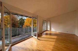 Wohnung kaufen in 85521 Ottobrunn, Lichtdurchflutete Dachgeschosswohnung mit sonniger Loggia und Blick ins Grüne
