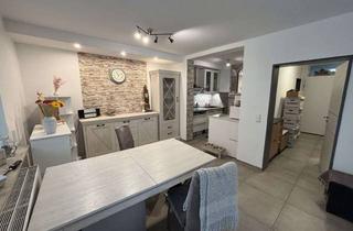 Wohnung kaufen in 48429 Rheine, Renovierte Erdgeschosswohnung auf Erbbaurechtsgrundstückmit Loggia in zentraler Lage von Rheine!