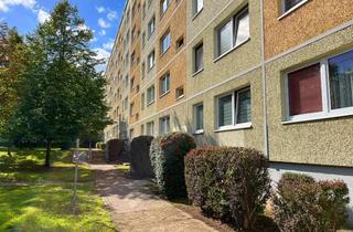 Wohnung mieten in Neuplanitzer Straße 53, 08062 Neuplanitz, Familienwohnung mit Einbauküche und Balkon!