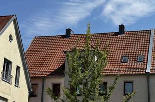 Wohnung mieten in Adenauerplatz, 97828 Marktheidenfeld, 4 Zimmer DG-Wohnung zentral in Marktheidenfeld zu vermieten