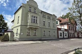 Wohnung mieten in Berliner Straße 21, 03238 Finsterwalde, Liebevoll sanierte Altbauwohnung über 177 m²