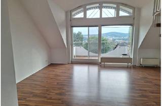 Wohnung mieten in 63571 Gelnhausen, Top Lage! 2,5-Zimmer-Maisonette mit gehobener Ausstattung, Balkon, EBK und Blick in Gelnhausen