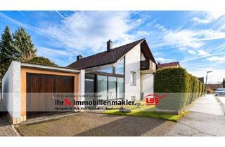 Haus kaufen in 71083 Herrenberg, Hier steckt Potenzial drin – Platz für neue Wohnträume!