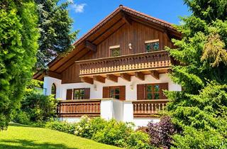 Haus kaufen in 94469 Deggendorf, Mehrgenerationen Landhaus mit Ausblick in Anliegerstraße, 875 m2 gärtnerisch angelegtem Grundstück