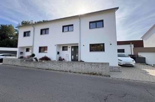 Doppelhaushälfte kaufen in 88471 Laupheim, Neuwertige KfW-55-Doppelhaushälfte in Baustetten