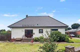 Haus kaufen in 24787 Fockbek, Charmanter Bungalow mit großzügigem Grundstück und vielseitigem Raumangebot in Fockbek