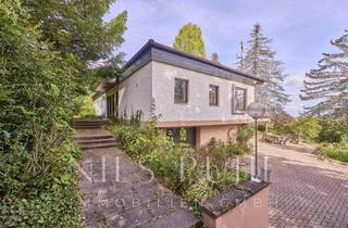 Haus kaufen in 67269 Grünstadt, Herrschaftliches Anwesen am Stadtpark mit Privatstraße, ca. 4.000 m² & separatem Baugrundstück